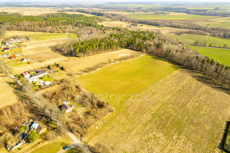 Działka letniskowa nad jeziorem - Perlino