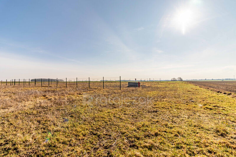 Uzbrojona działka budowlana nad morzem - Mieroszyno