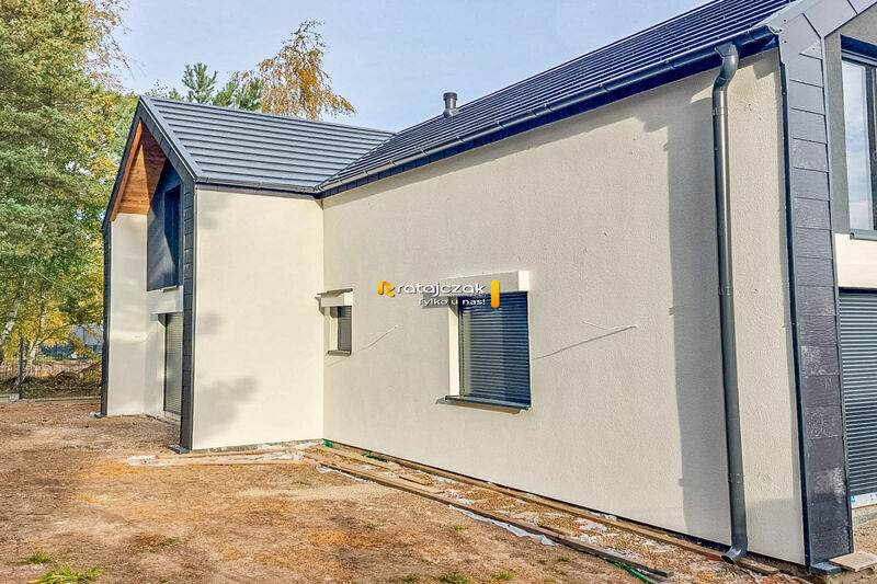 Działka nad morzem z 2 budynkami|Las|4 lokale - Chłapowo