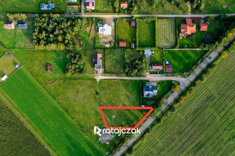 Działka budowlana nad morzem  1248 m2  z mediami - Karwieńskie Błoto Pierwsze