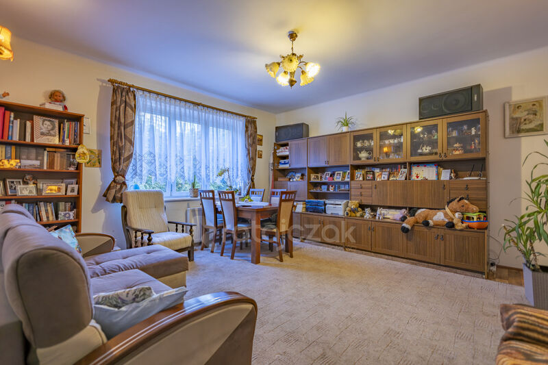 Mieszkanie w kamienicy 63 m2 Rumia - Rumia