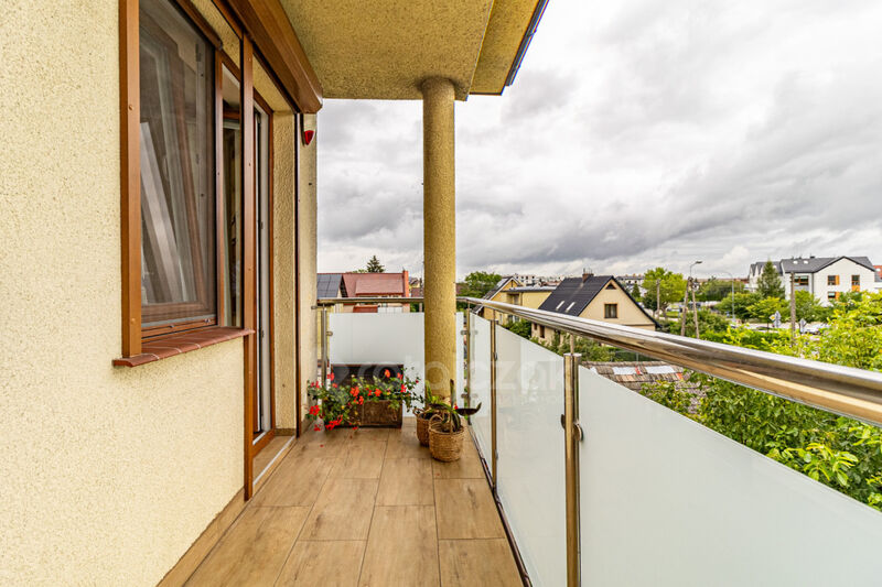 Mieszkanie  Rumia   83 m² - Rumia