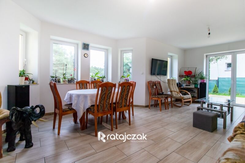 Komfortowy dom w pięknej okolicy.   - Borowo