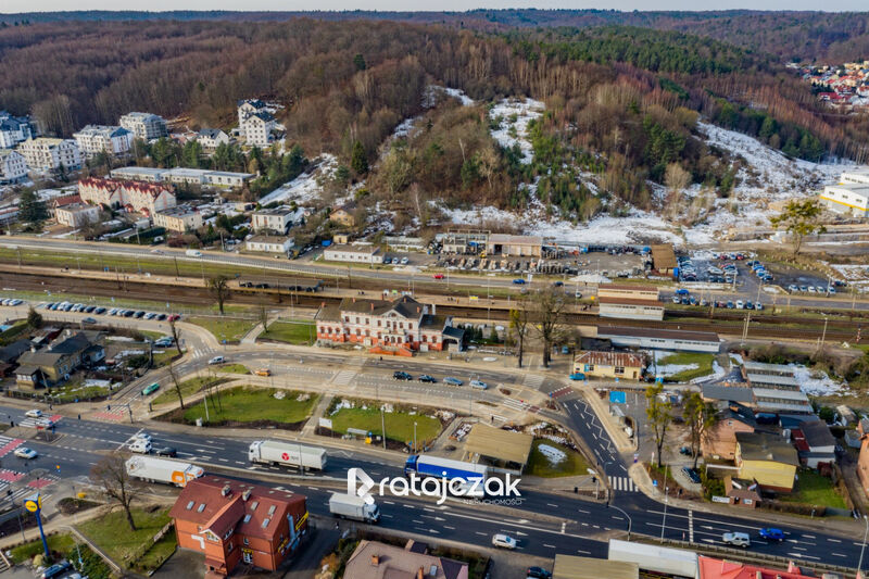 Szkolna  2 POK  1 Piętro  SKM  Szkoły - Reda