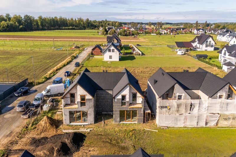 Bliźniak w Kębłowie  pompa ciepła  fotowoltaika B2 - Kębłowo